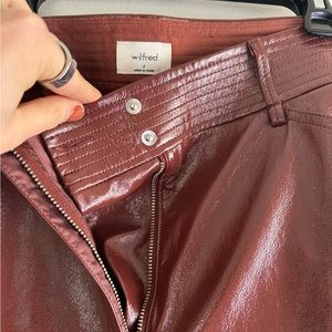 Aritzia Wilfred straight leg faux leather size 4 red